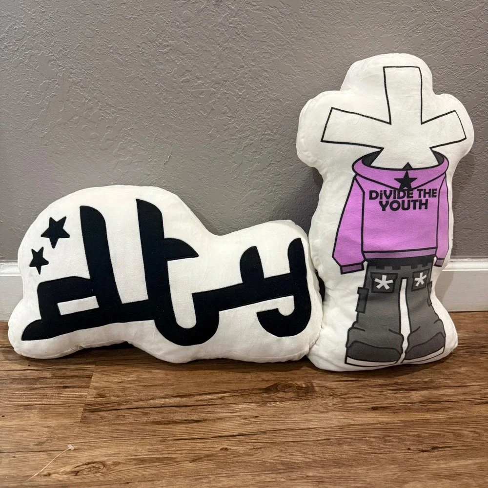 Divide The Youth DTY Pillow Set Plush‎ Cross Logo Black Rare Decor '24 Mini Drop